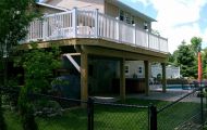 New deck with a vinyl railing